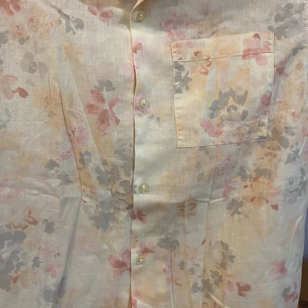 GAP Casual Button Down Shirt Cream and Pink Floral Camp Collar Linen - Picture 4 of 4